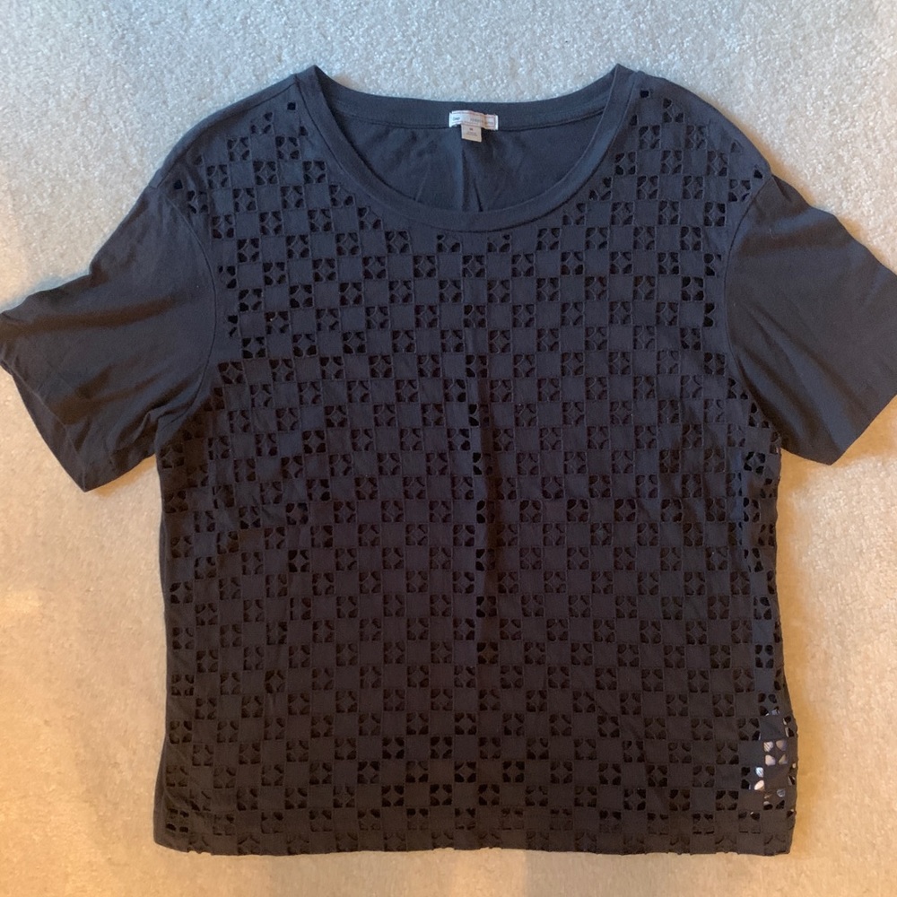 Gap tee shirt